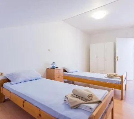 Appartement Vedrana *